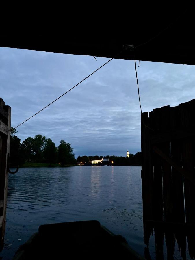 Laivu Maja Uz Aluksnes Ezera/ Boat House On A Alūksne