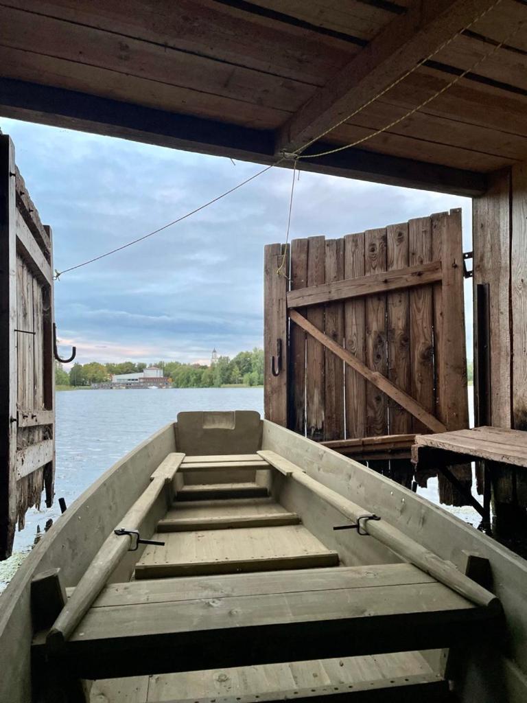 Laivu Maja Uz Aluksnes Ezera/ Boat House On A Alūksne